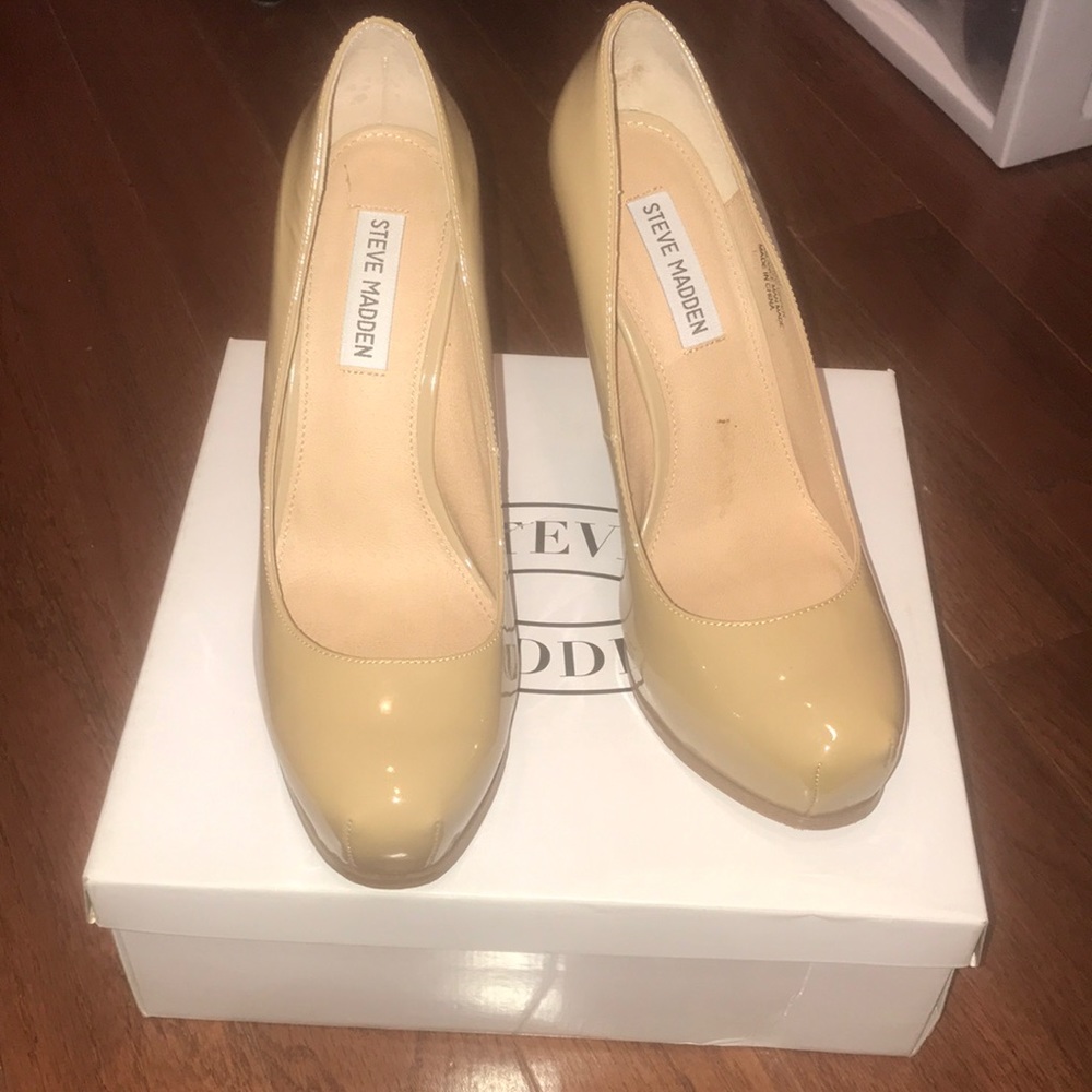 Steve Madden Pumps